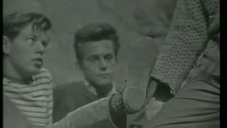 See 15-Year-Old Mick Jagger's First TV Appearance
